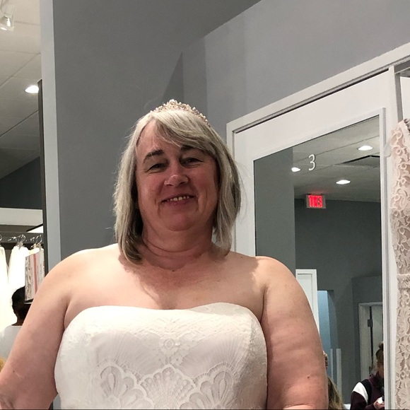 Meet your Posher, Maria - Picture 1 of 1